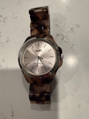Coach Tortoiseshell Resin Bracelet Watch with Silver Dial